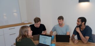 Jak ważne jest docenienie pracy i osiągnięć pracowników