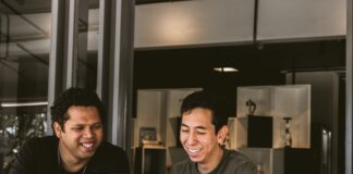 Jakie są najczęstsze przyczyny konfliktów w pracy i jak ich zapobiegać?