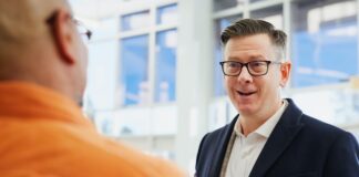 Jakie są najlepsze sposoby na monitorowanie i ocenę skuteczności szkoleń pracowników?