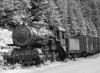 Czym różni się PR od reklamy?