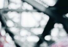 Jakie okulary ochronne korekcyjne dobrze spiszą się w wymagających branżach