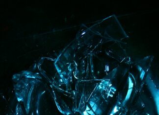 Jakie produkty dostarcza producent szkła technicznego? Jakie produkty dostarcza producent szkła technicznego